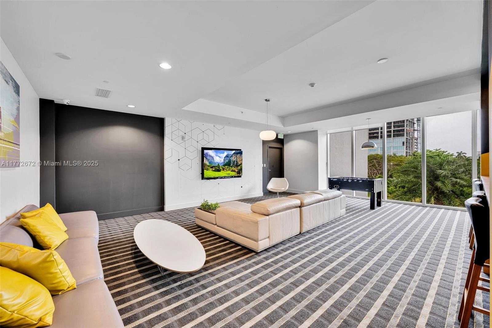 Small Image of 600 NE 27TH ST #803, Miami Number 31