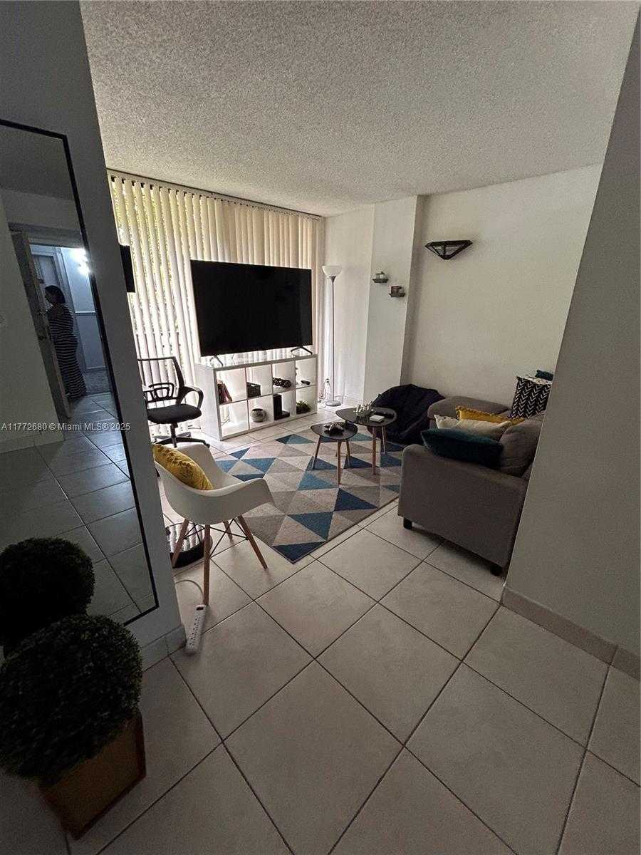 Small Image of 16919 NORTH BAY RD #214, Sunny Isles Beach Number 8