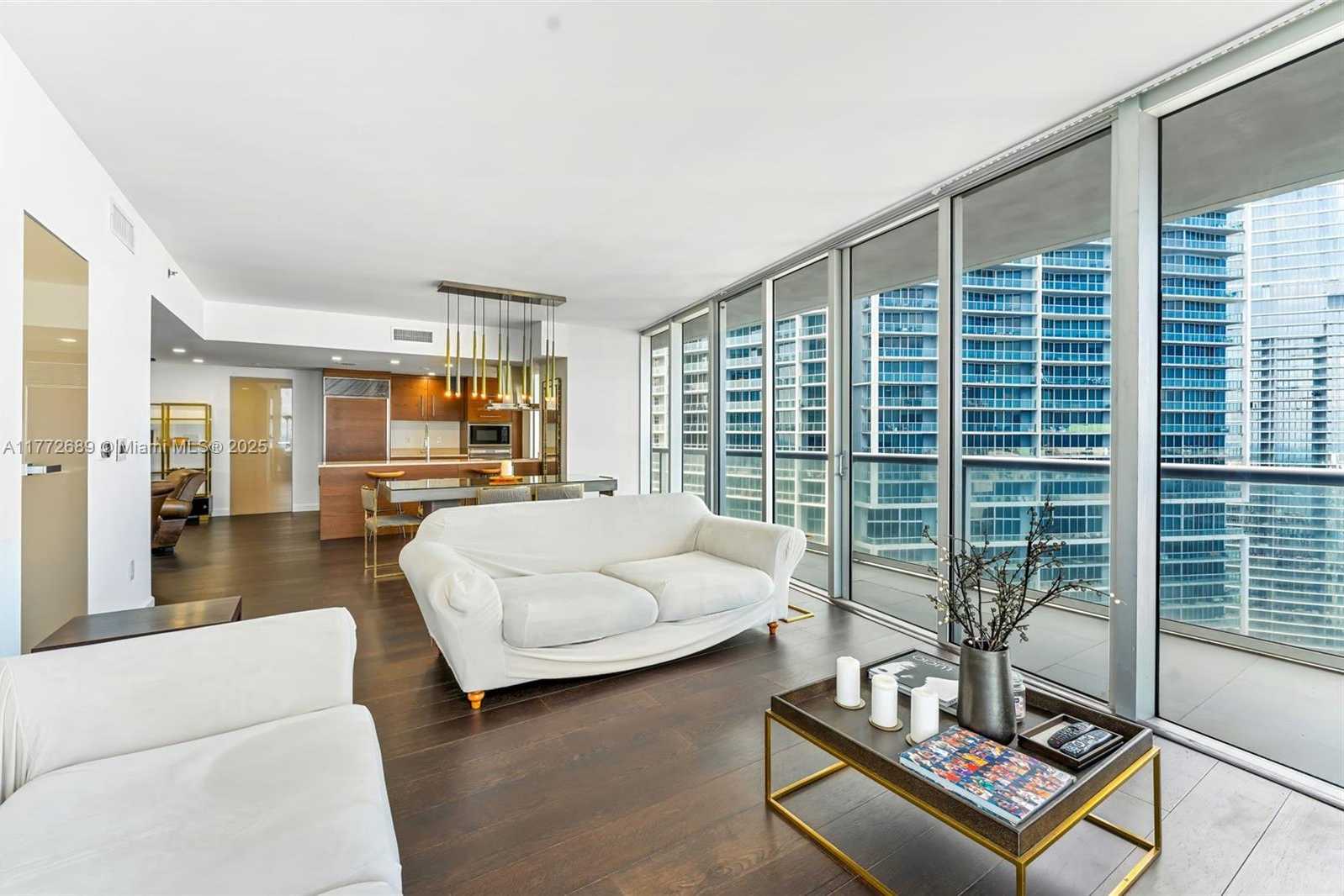 Small Image of 495 BRICKELL AVE #4502, Miami Number 10