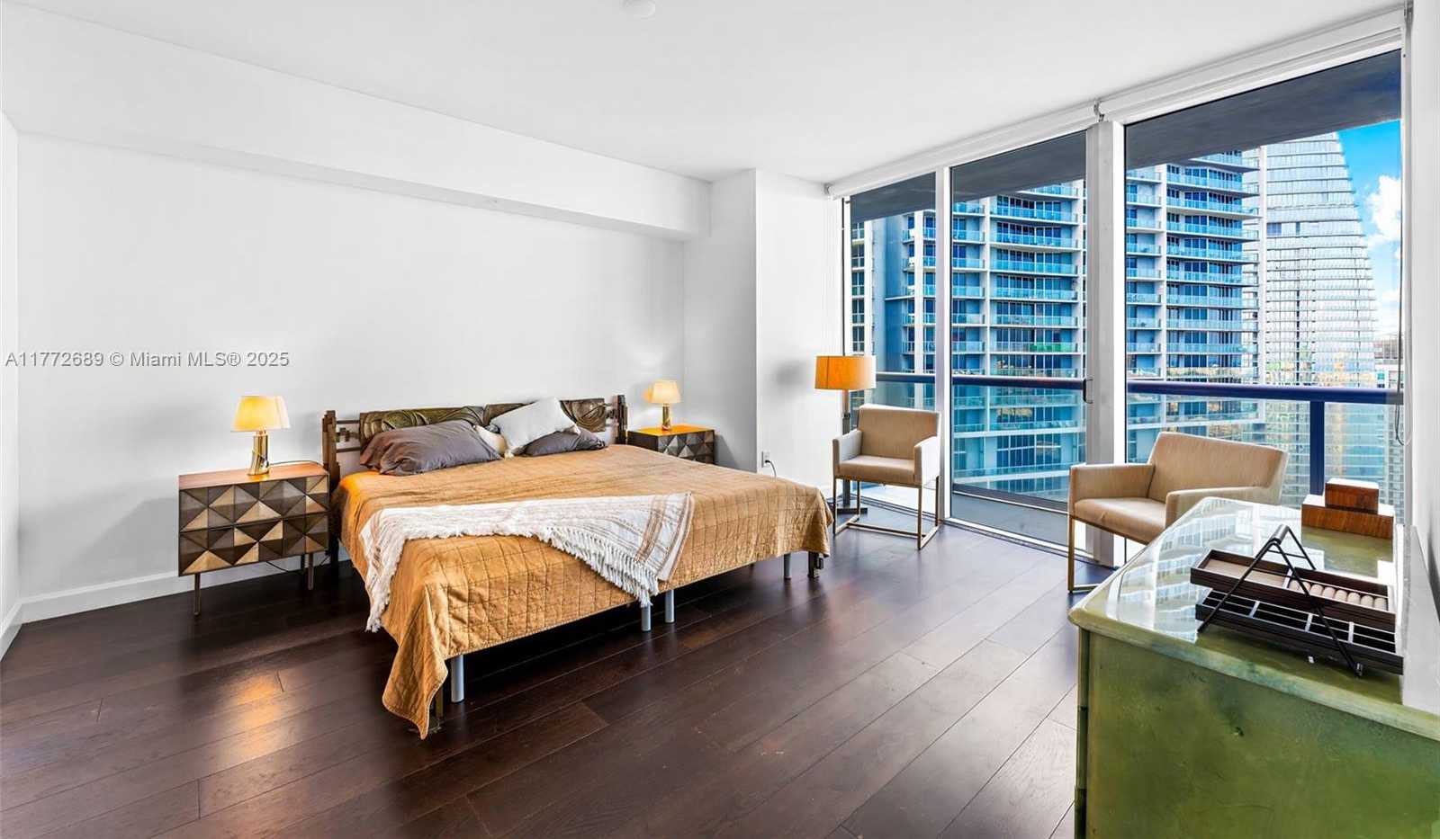 Small Image of 495 BRICKELL AVE #4502, Miami Number 16