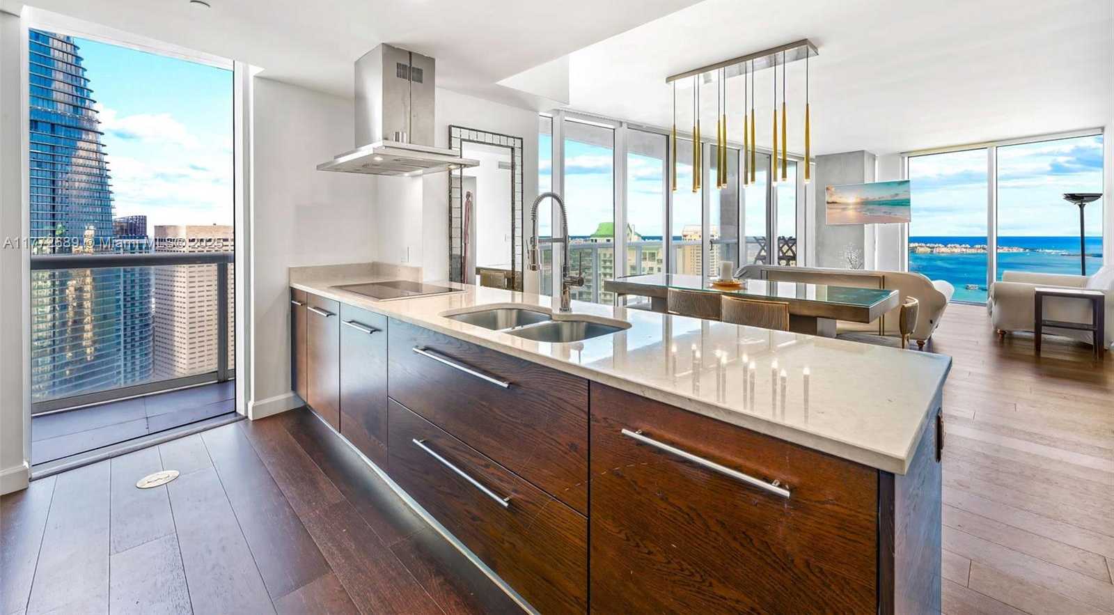 Small Image of 495 BRICKELL AVE #4502, Miami Number 2