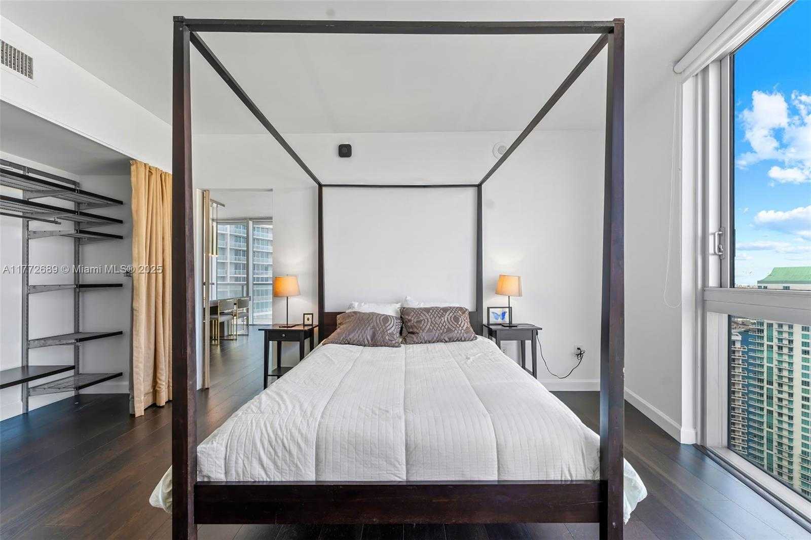 Small Image of 495 BRICKELL AVE #4502, Miami Number 20
