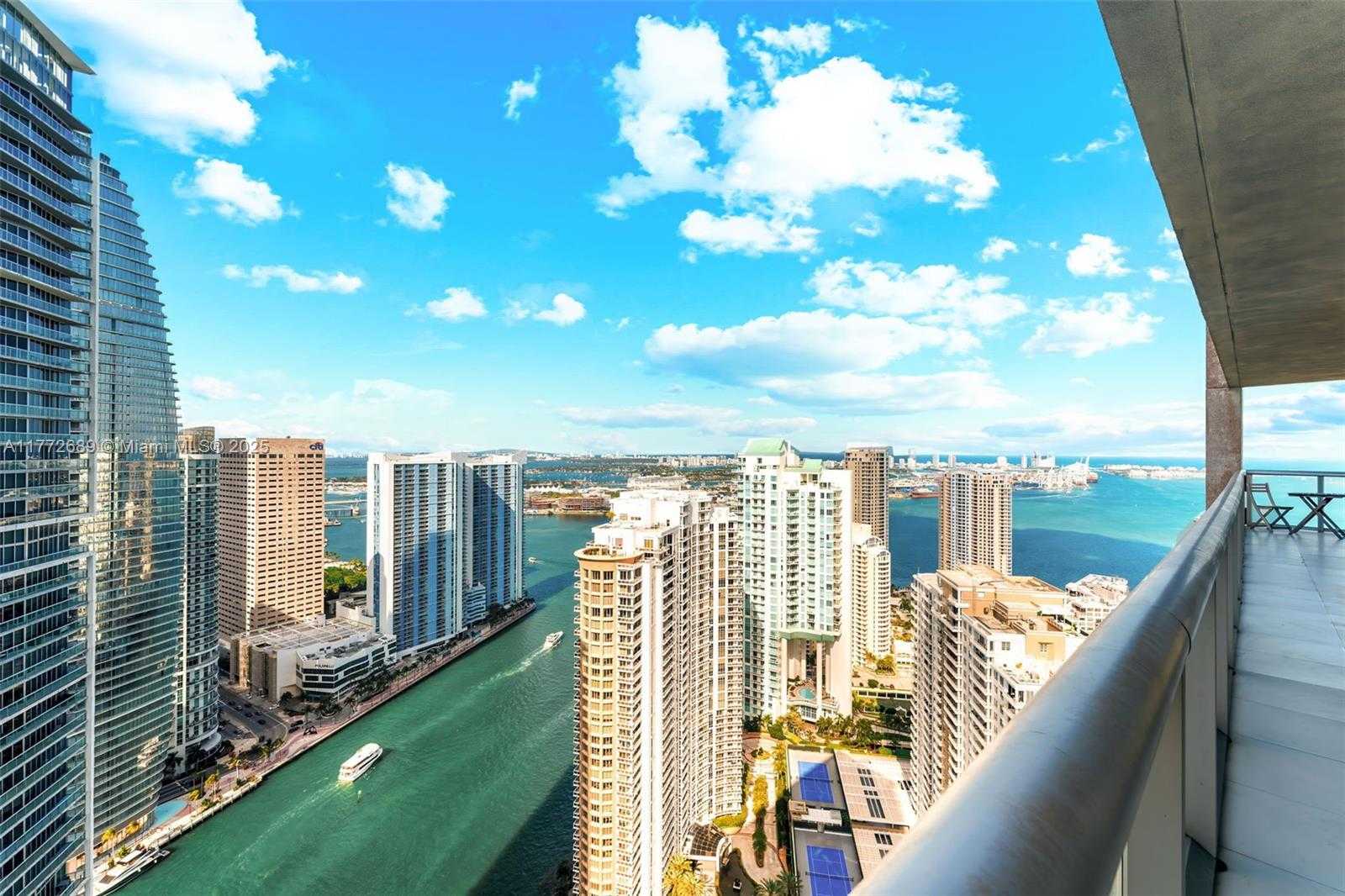 Small Image of 495 BRICKELL AVE #4502, Miami Number 5