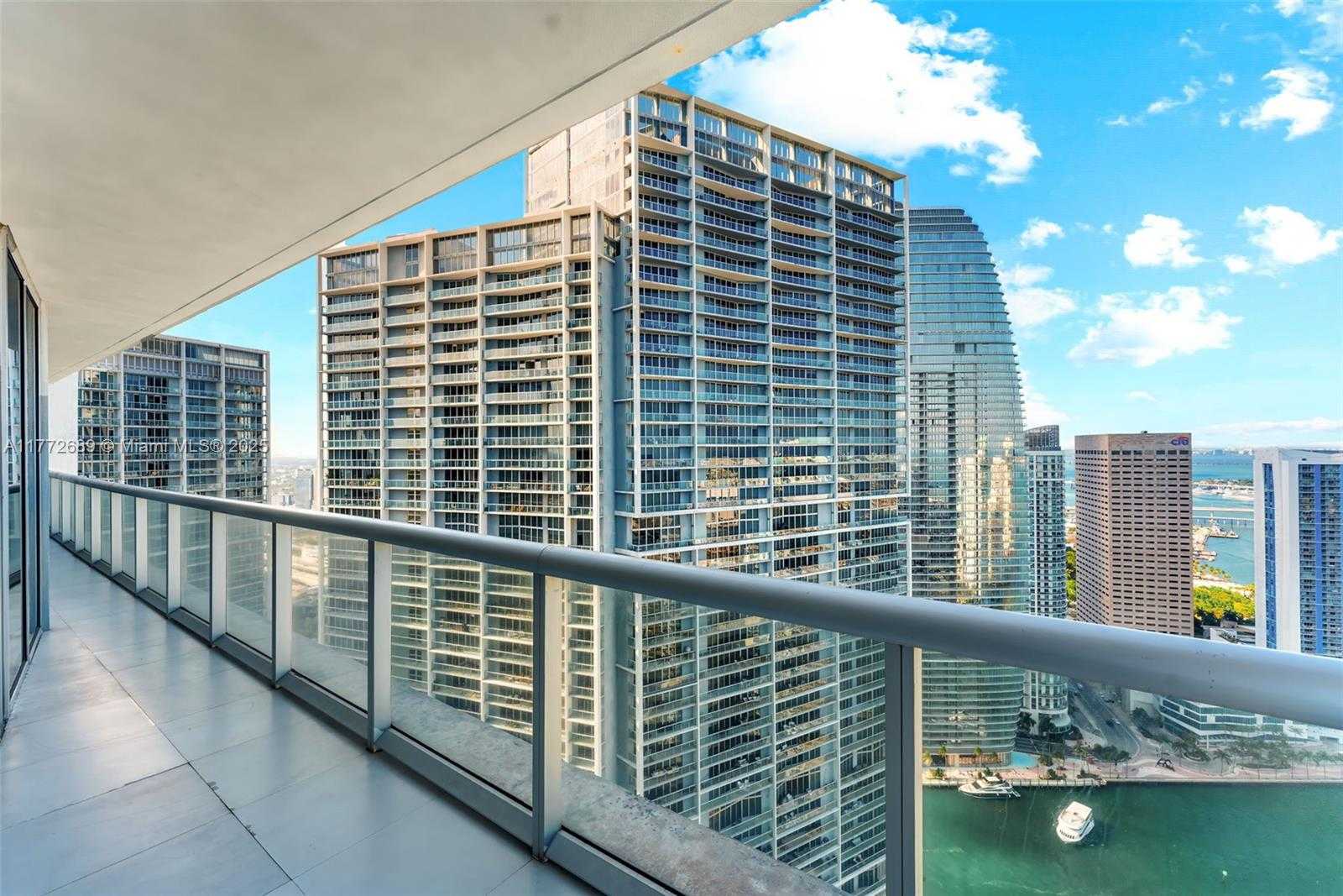 Small Image of 495 BRICKELL AVE #4502, Miami Number 6