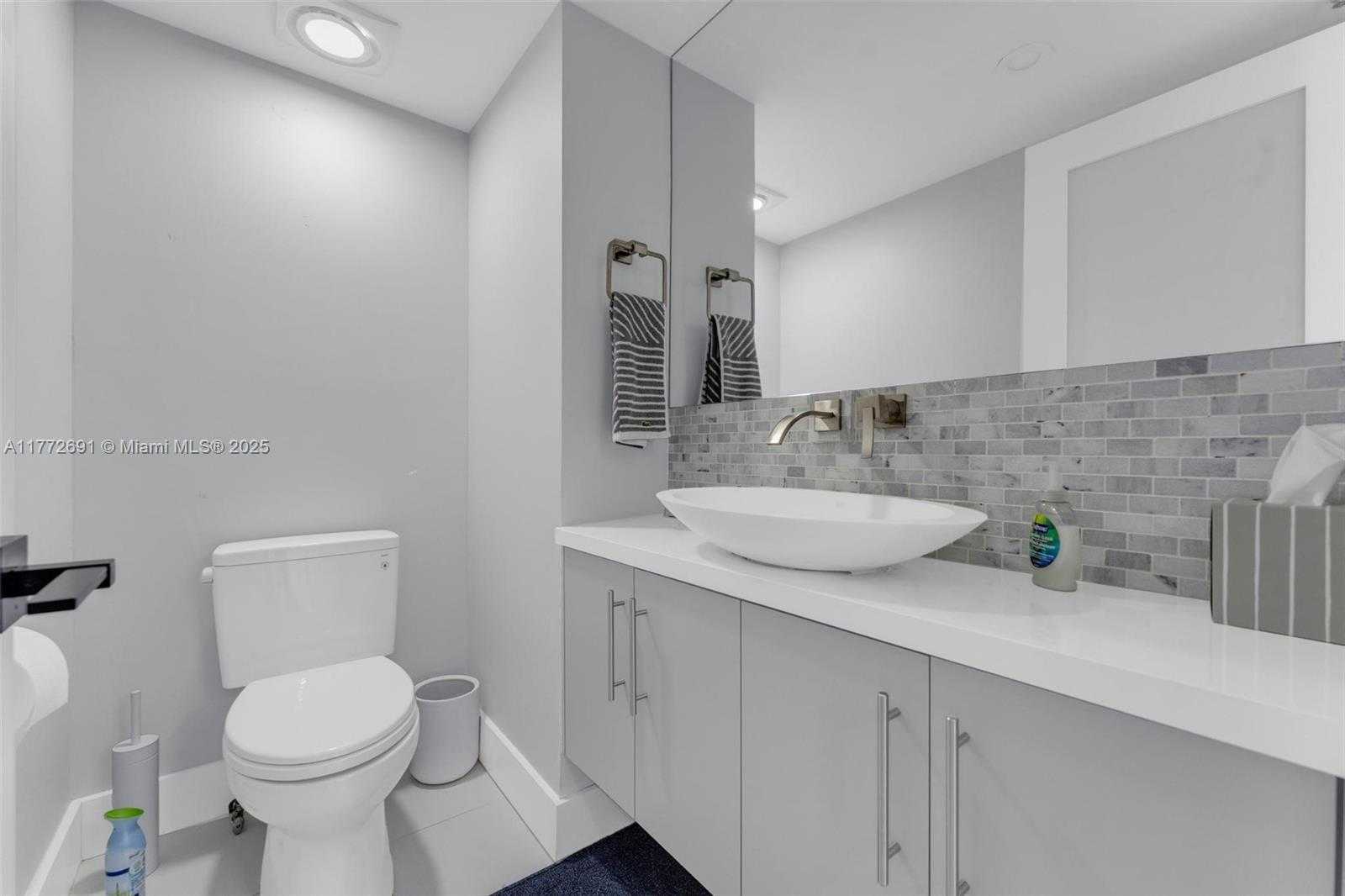 Small Image of 1201 SOUTH OCEAN DR #1001S, Hollywood Number 18