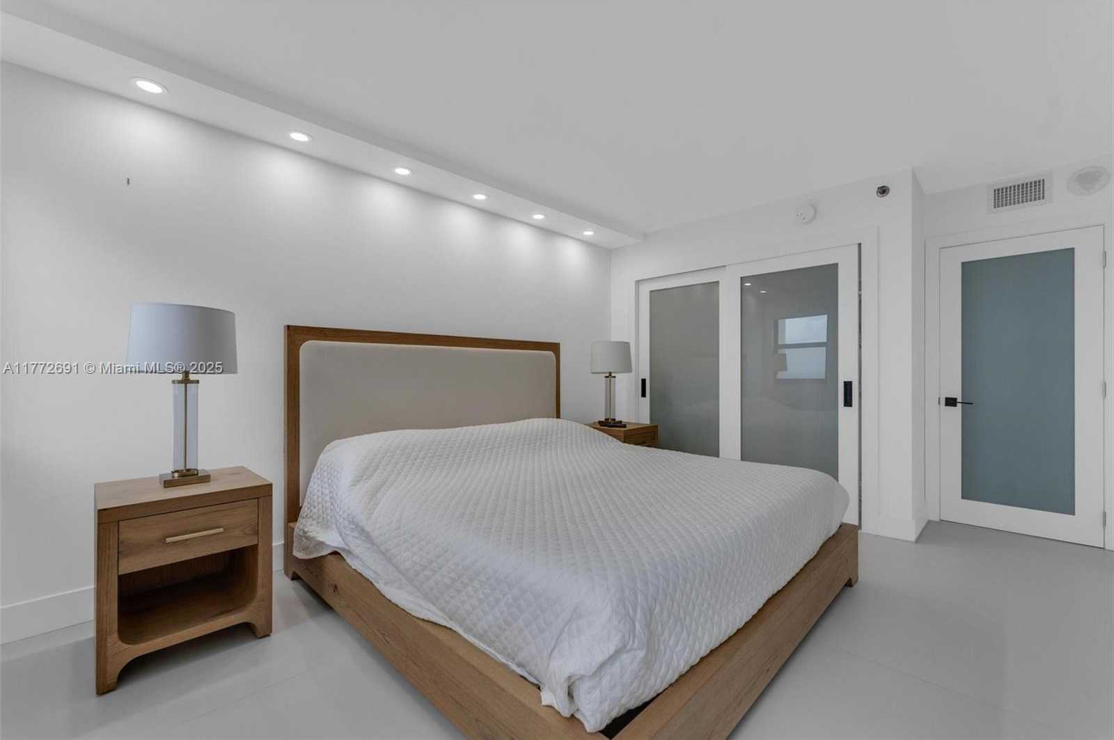 Small Image of 1201 SOUTH OCEAN DR #1001S, Hollywood Number 22