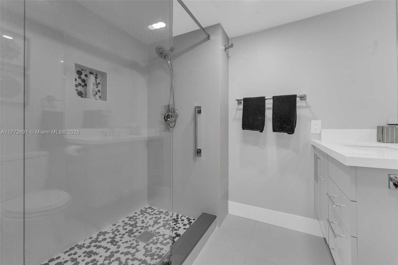 Small Image of 1201 SOUTH OCEAN DR #1001S, Hollywood Number 25