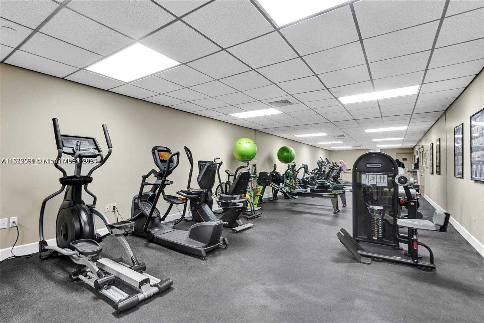 Small Image of 1201 SOUTH OCEAN DR #1001S, Hollywood Number 45