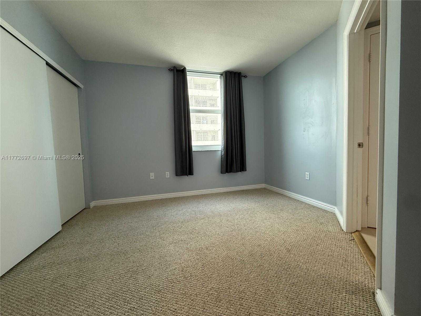Small Image of 9201 COLLINS AVE #521, Surfside Number 25