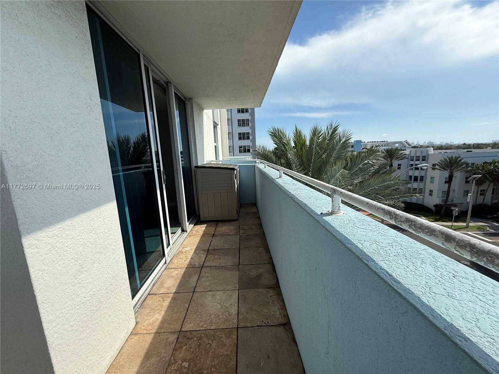 Small Image of 9201 COLLINS AVE #521, Surfside Number 27