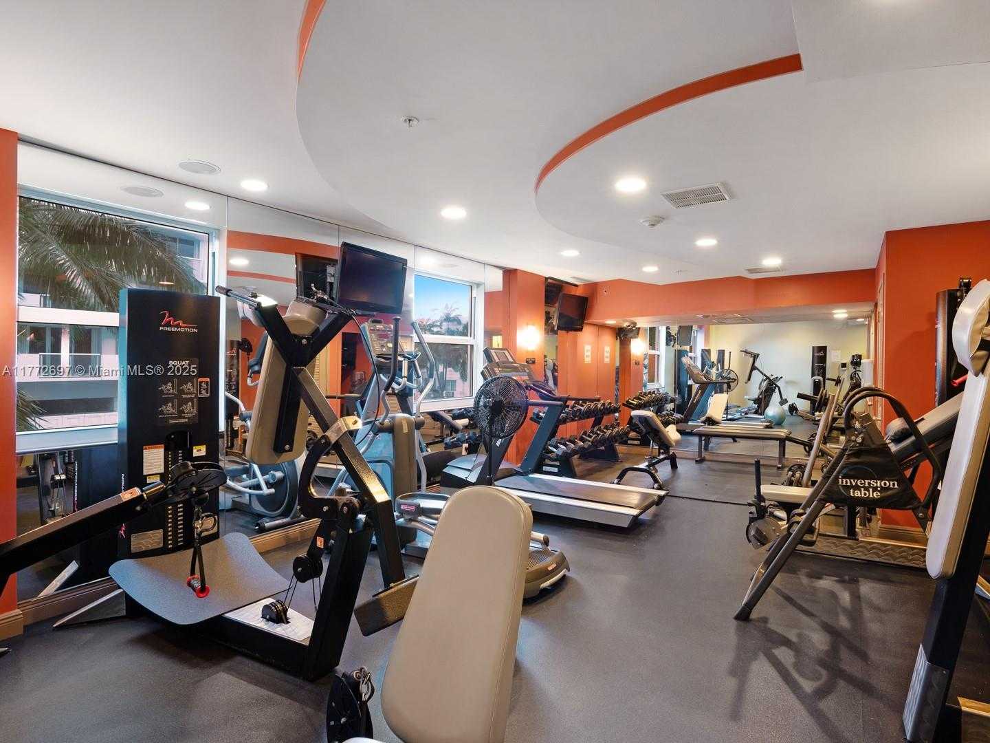 Small Image of 9201 COLLINS AVE #521, Surfside Number 31