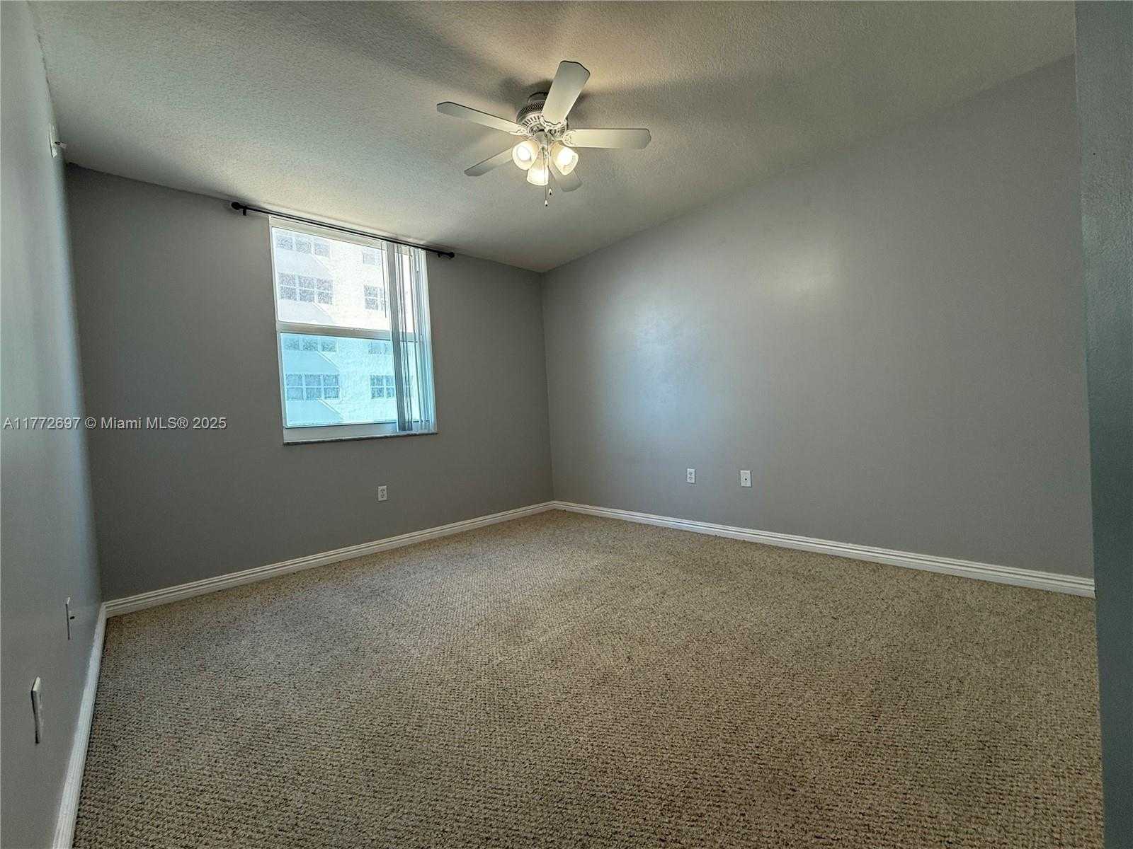 Small Image of 9201 COLLINS AVE #521, Surfside Number 50