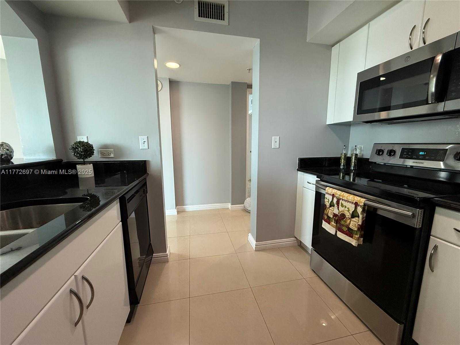 Small Image of 9201 COLLINS AVE #521, Surfside Number 51
