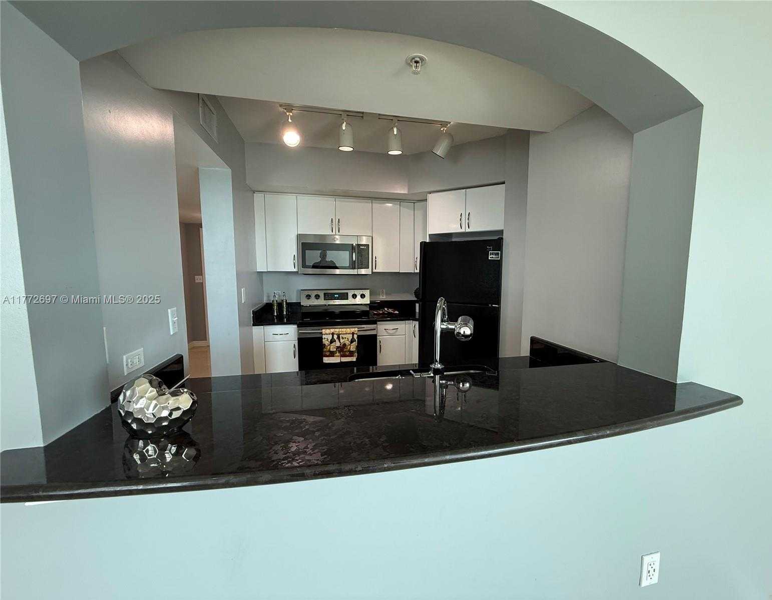 Small Image of 9201 COLLINS AVE #521, Surfside Number 52