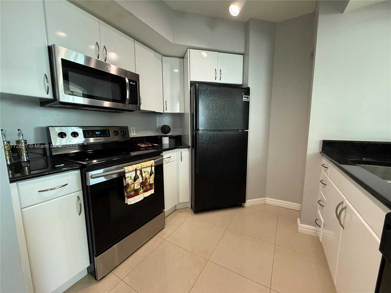 Small Image of 9201 COLLINS AVE #521, Surfside Number 53