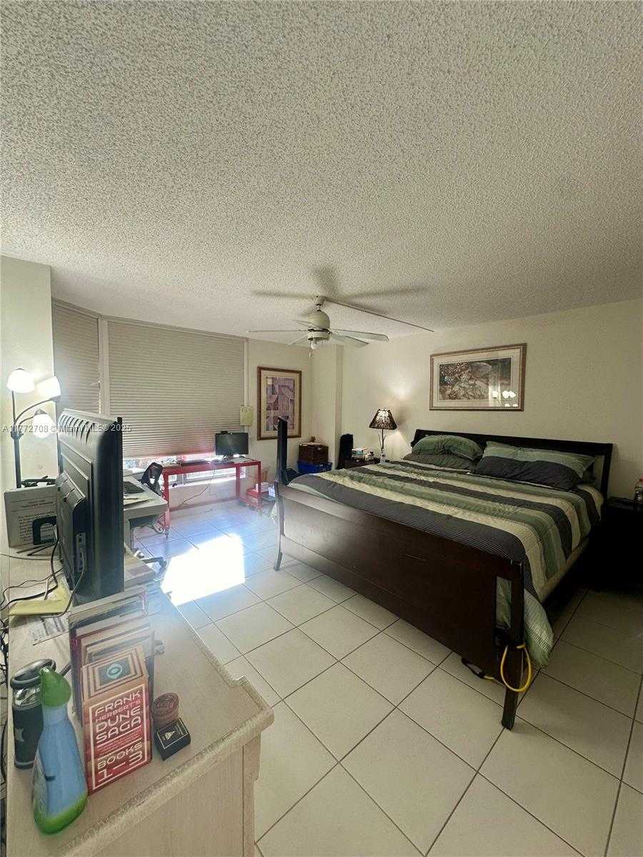 Small Image of 19101 NORTH EAST 36TH CT #302, Aventura Number 9