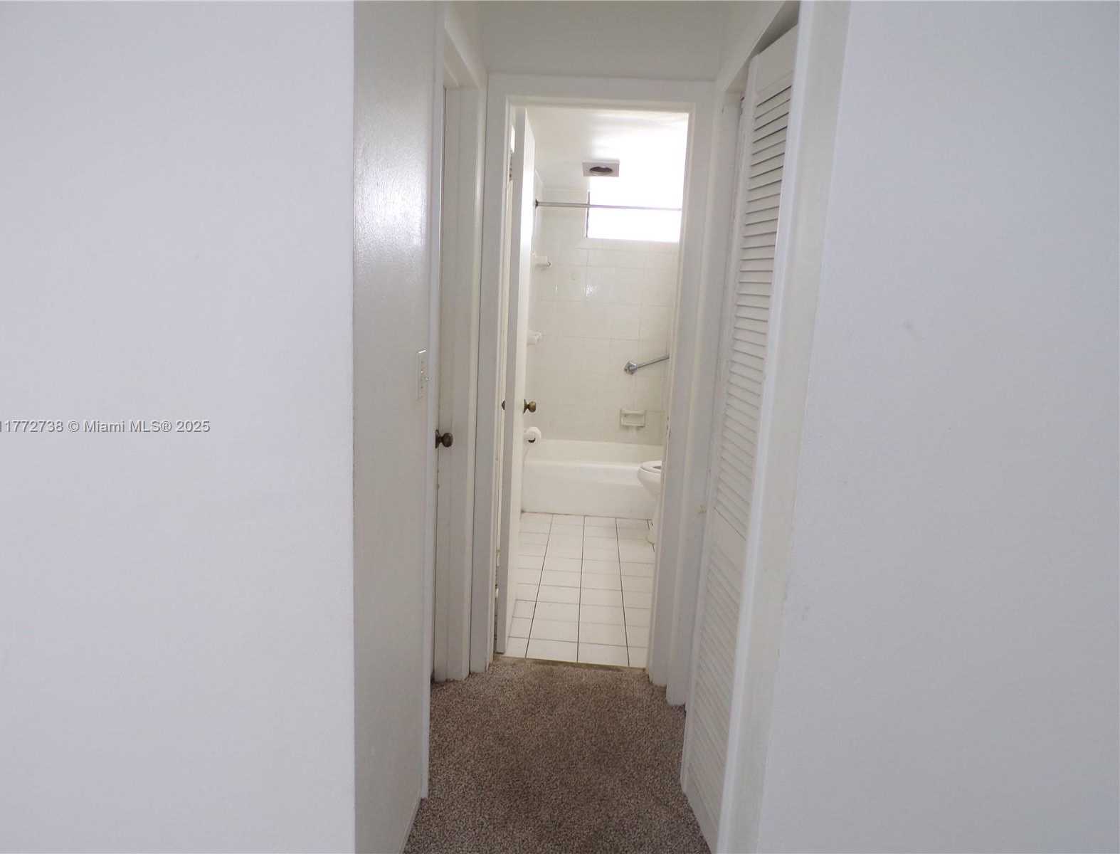 Small Image of 2920 POINT EAST DR #N111, Aventura Number 29