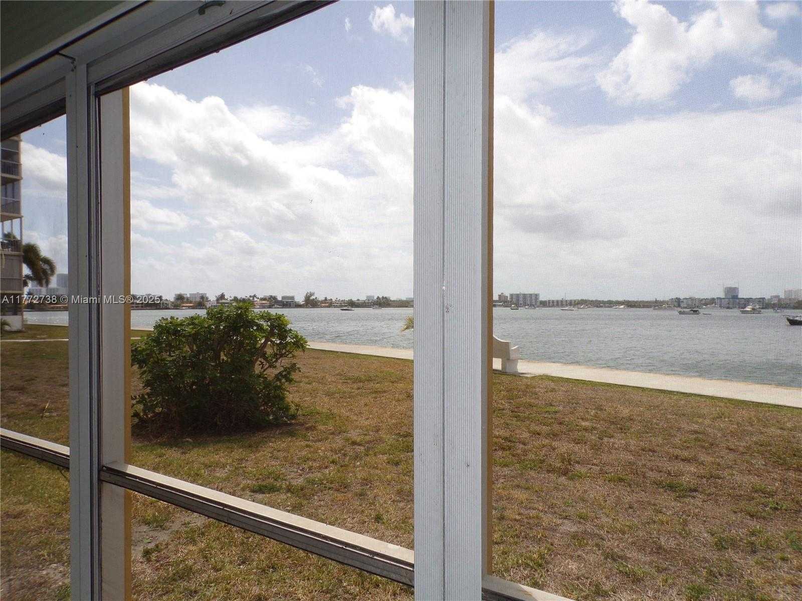 Small Image of 2920 POINT EAST DR #N111, Aventura Number 5