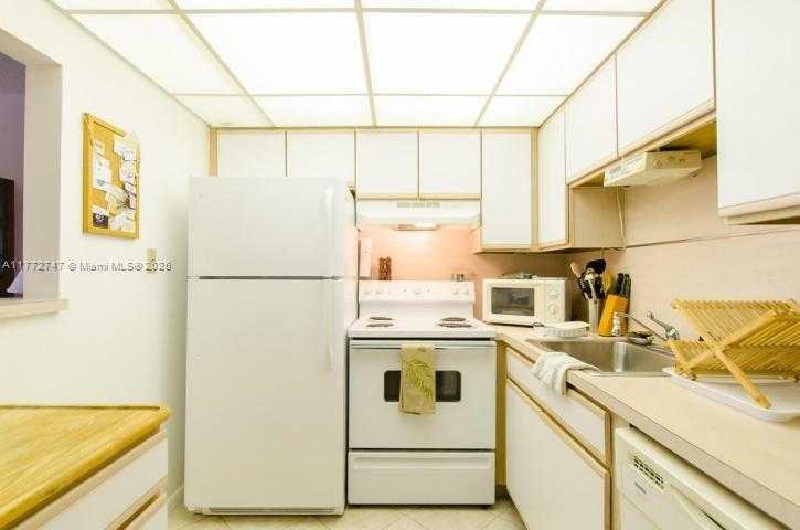 Small Image of 251 MANSFIELD F #251F, Boca Raton Number 3