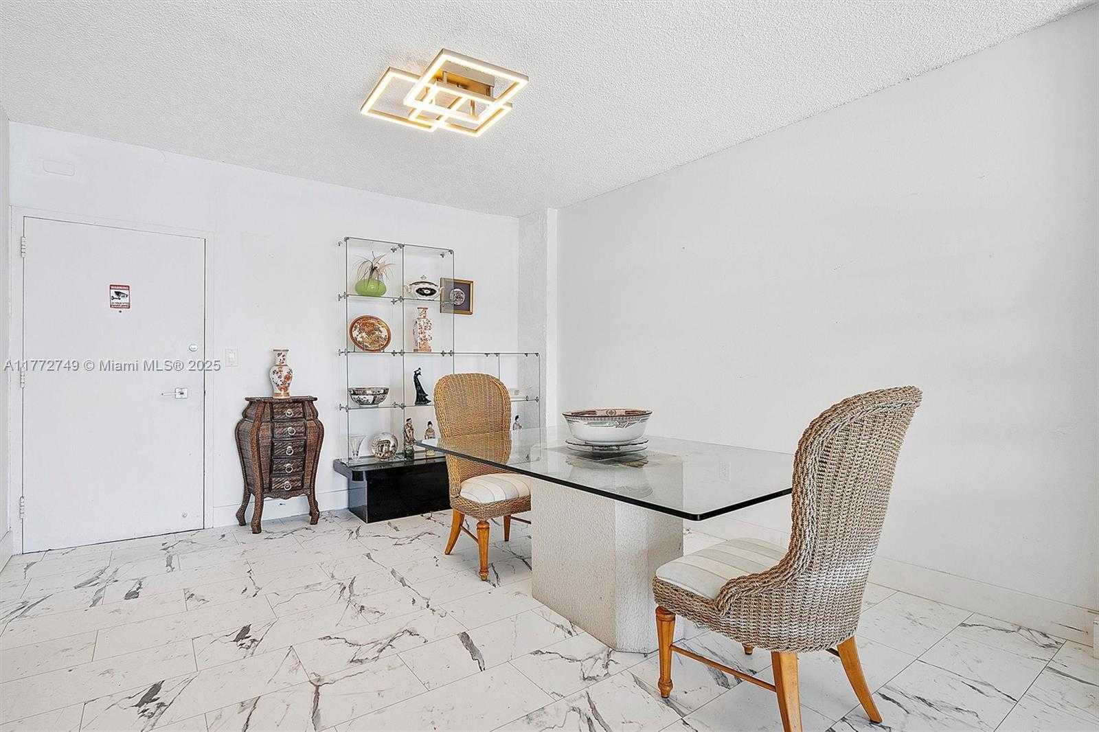 Small Image of 300 BAYVIEW DR #308, Sunny Isles Beach Number 10