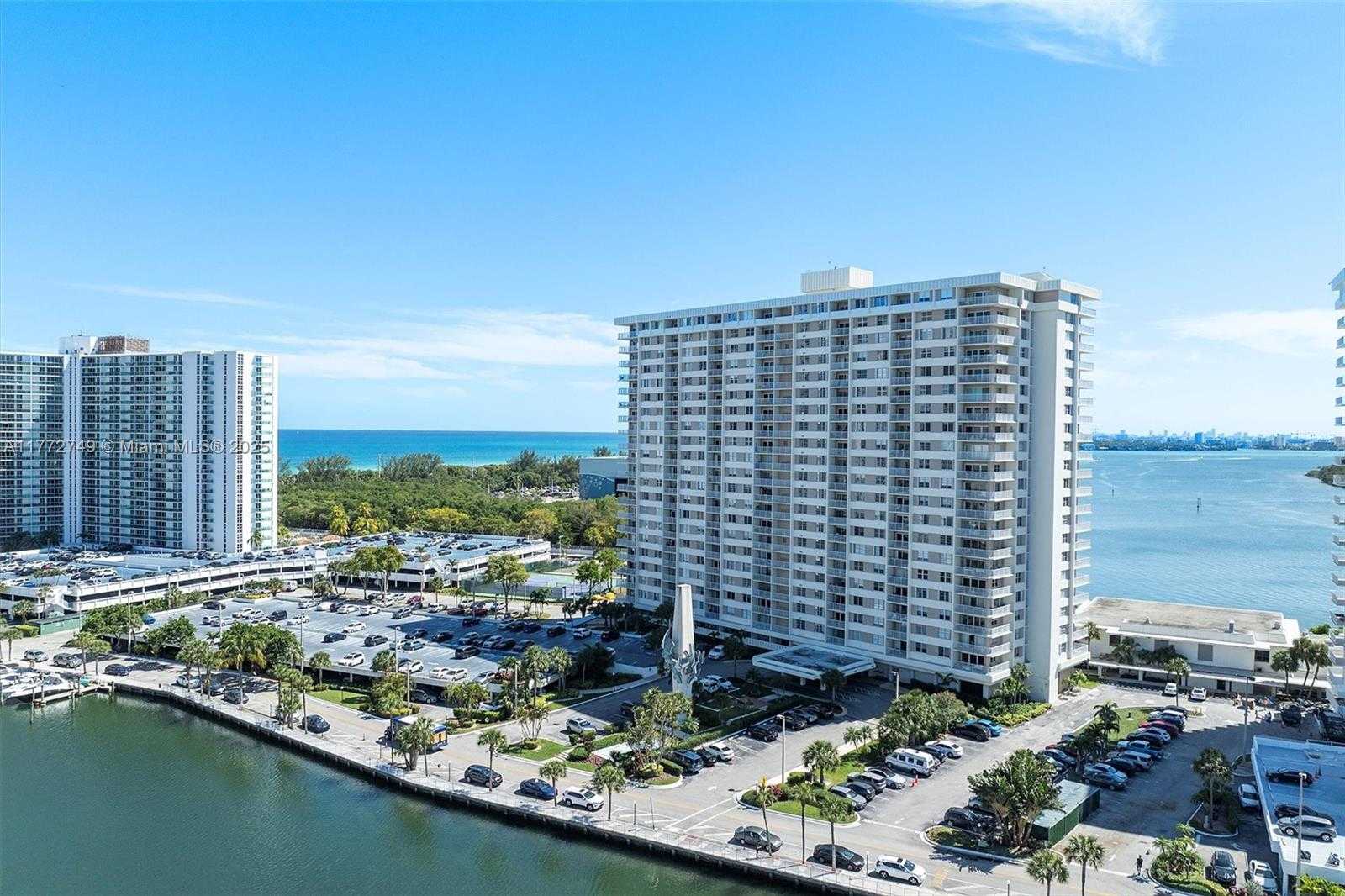 Small Image of 300 BAYVIEW DR #308, Sunny Isles Beach Number 24