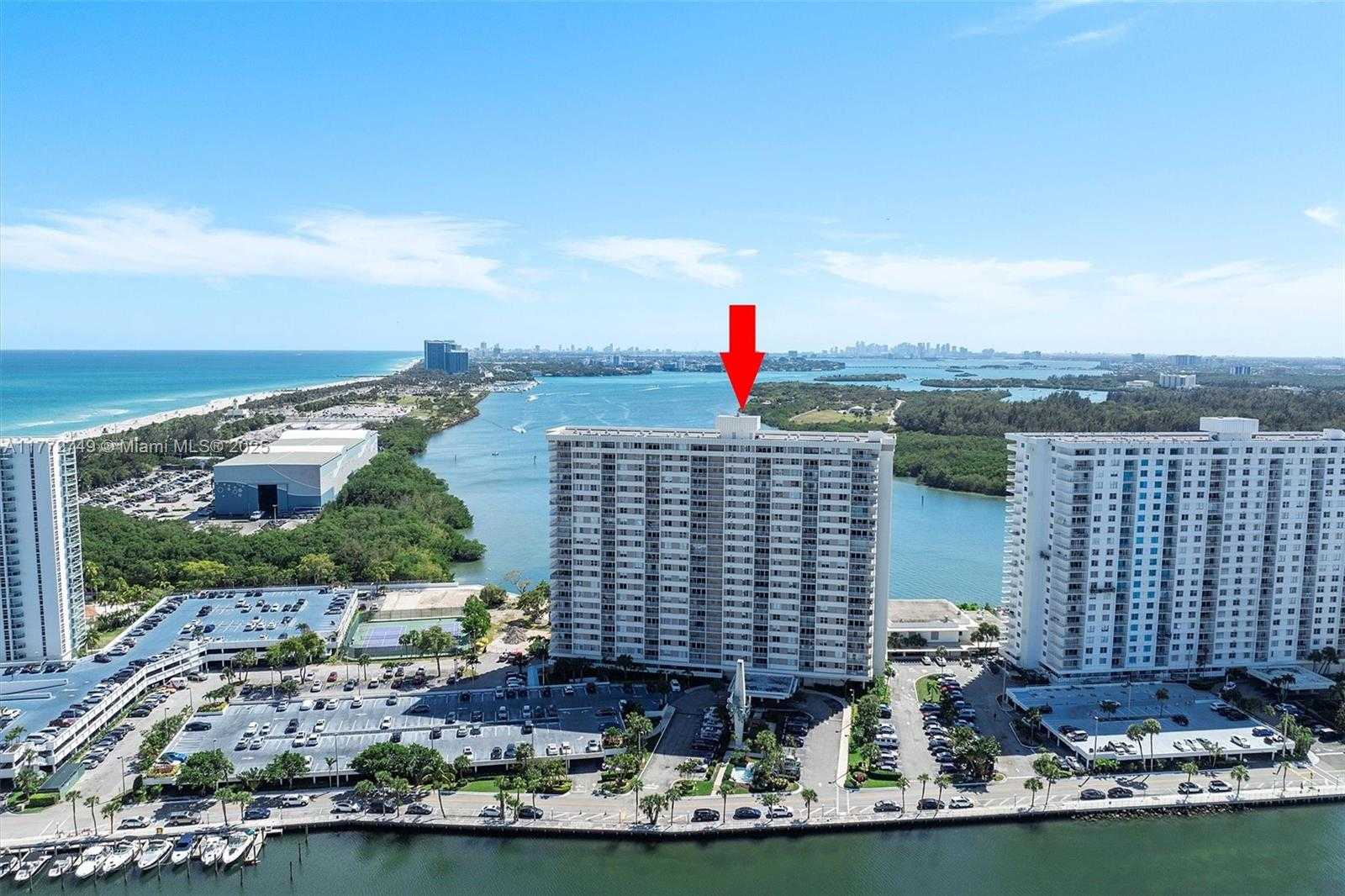 Small Image of 300 BAYVIEW DR #308, Sunny Isles Beach Number 26