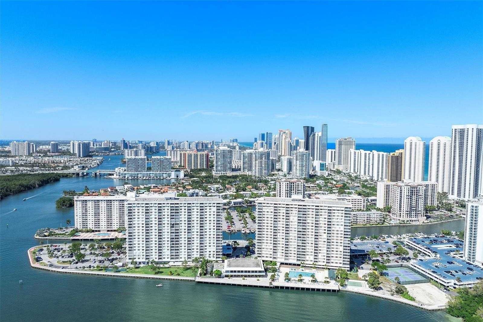 Small Image of 300 BAYVIEW DR #308, Sunny Isles Beach Number 29