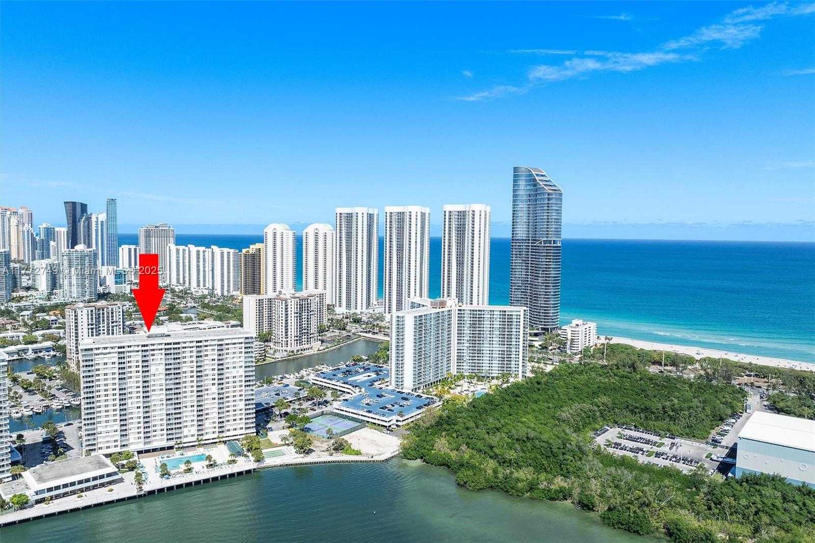 Small Image of 300 BAYVIEW DR #308, Sunny Isles Beach Number 30