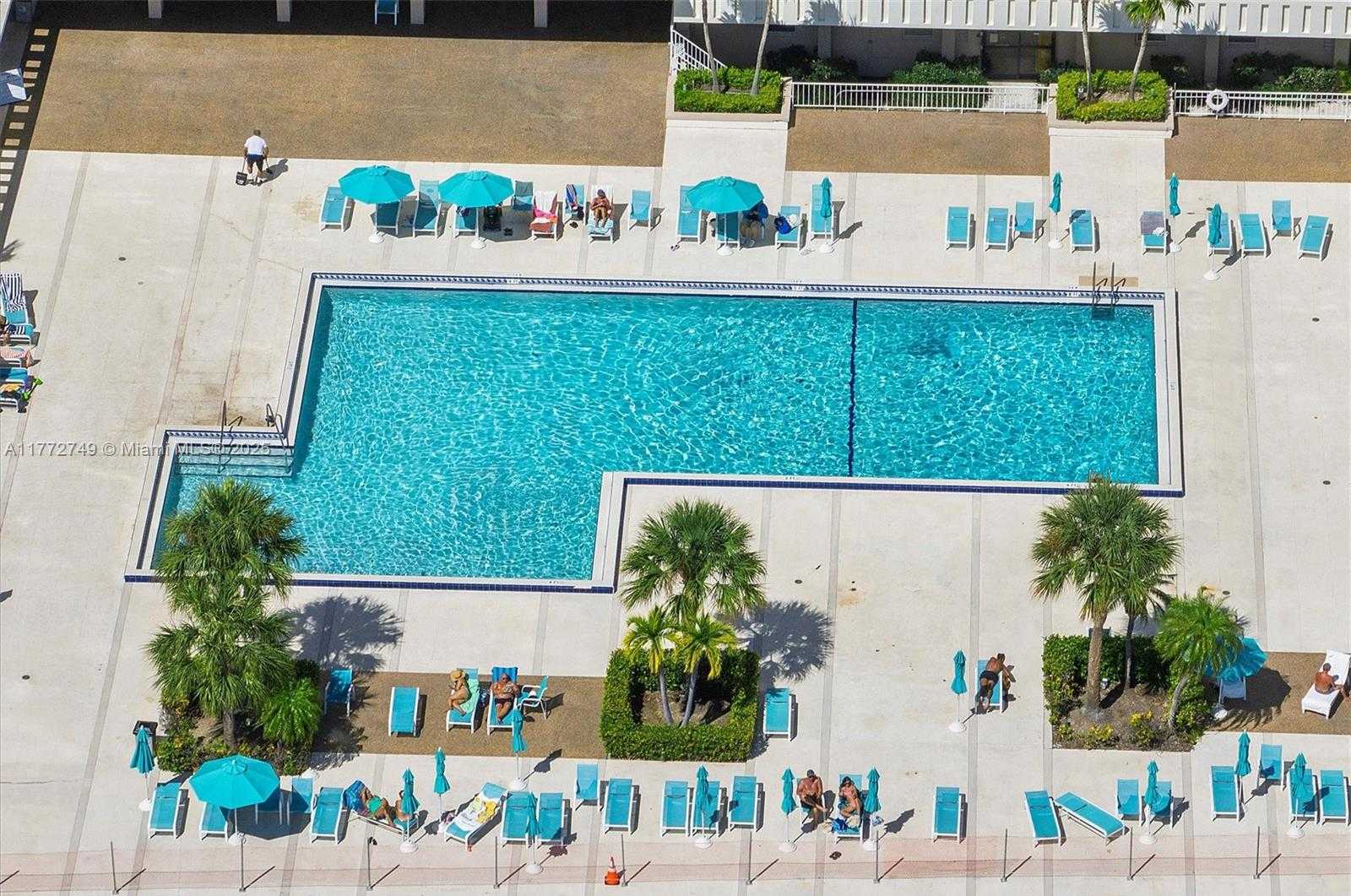 Small Image of 300 BAYVIEW DR #308, Sunny Isles Beach Number 34