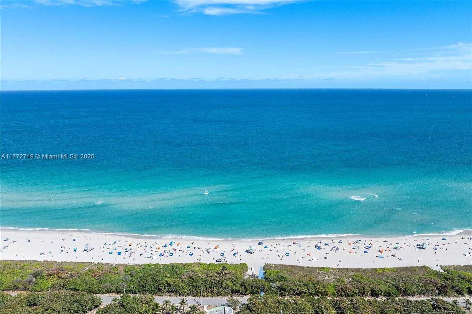 Small Image of 300 BAYVIEW DR #308, Sunny Isles Beach Number 4