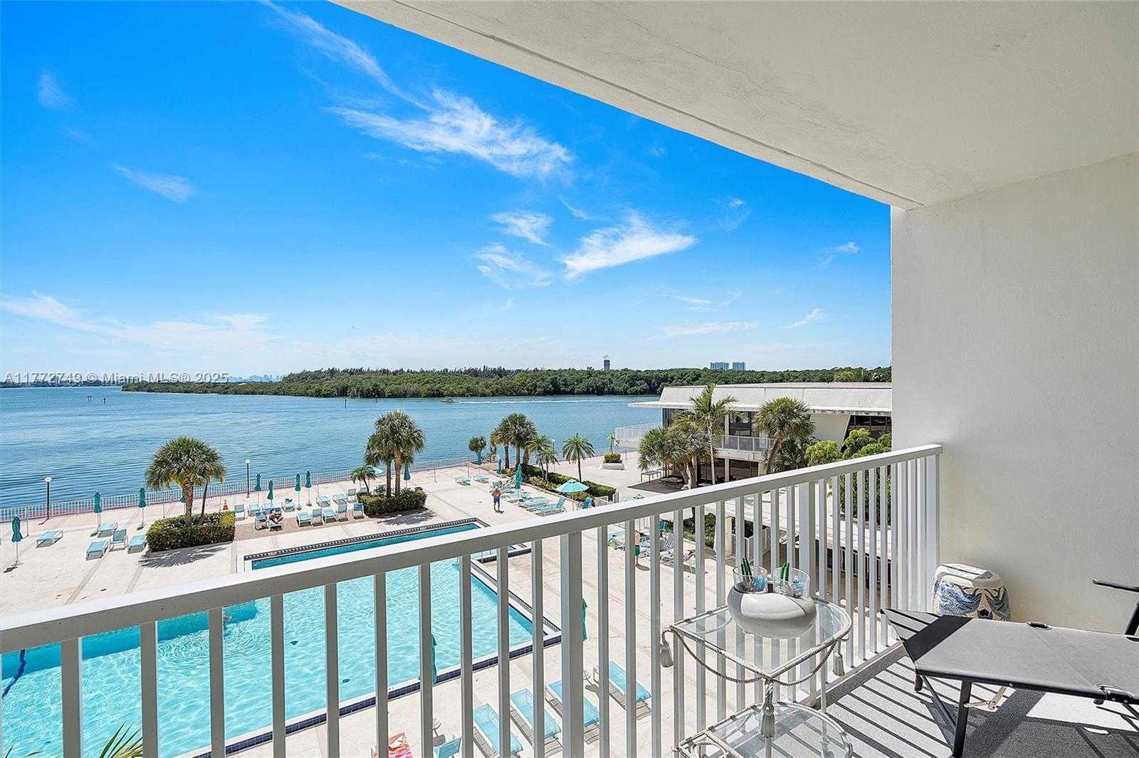 Small Image of 300 BAYVIEW DR #308, Sunny Isles Beach Number 9