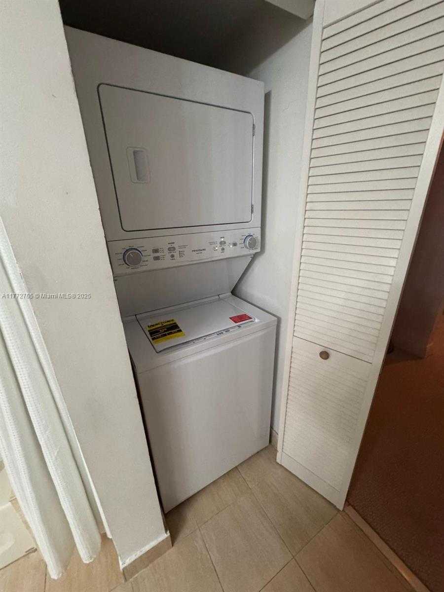 Small Image of 1750 NORTH BAYSHORE DR #4506, Miami Number 7