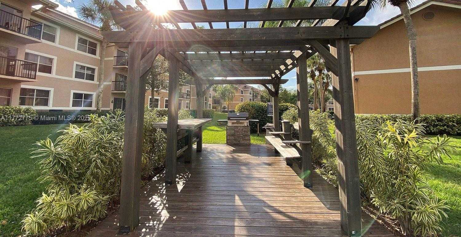 Small Image of 8801 WILES RD #108, Coral Springs Number 2