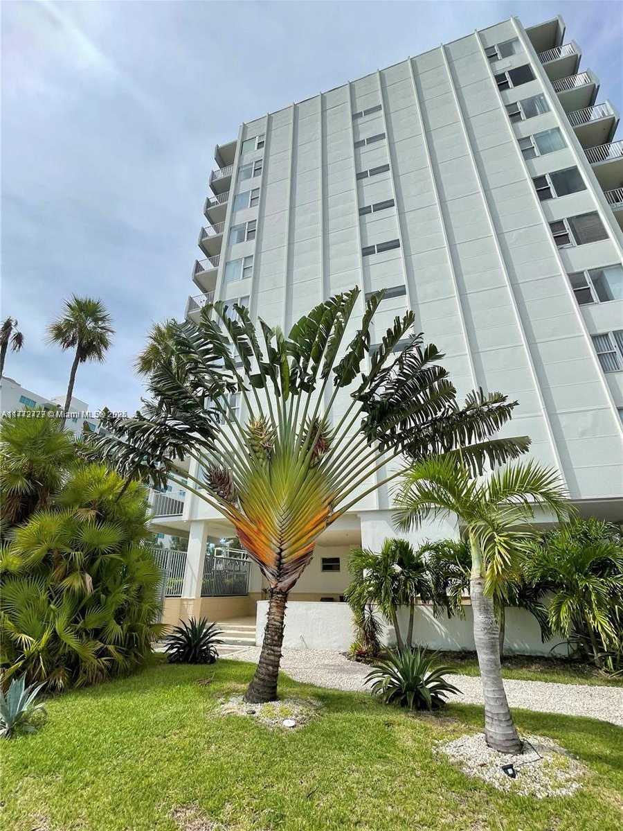 Small Image of 7545 EAST TREASURE DR #10H, North Bay Village Number 32