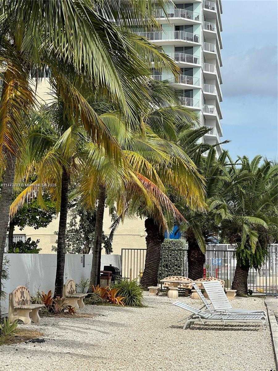 Small Image of 7545 EAST TREASURE DR #10H, North Bay Village Number 33