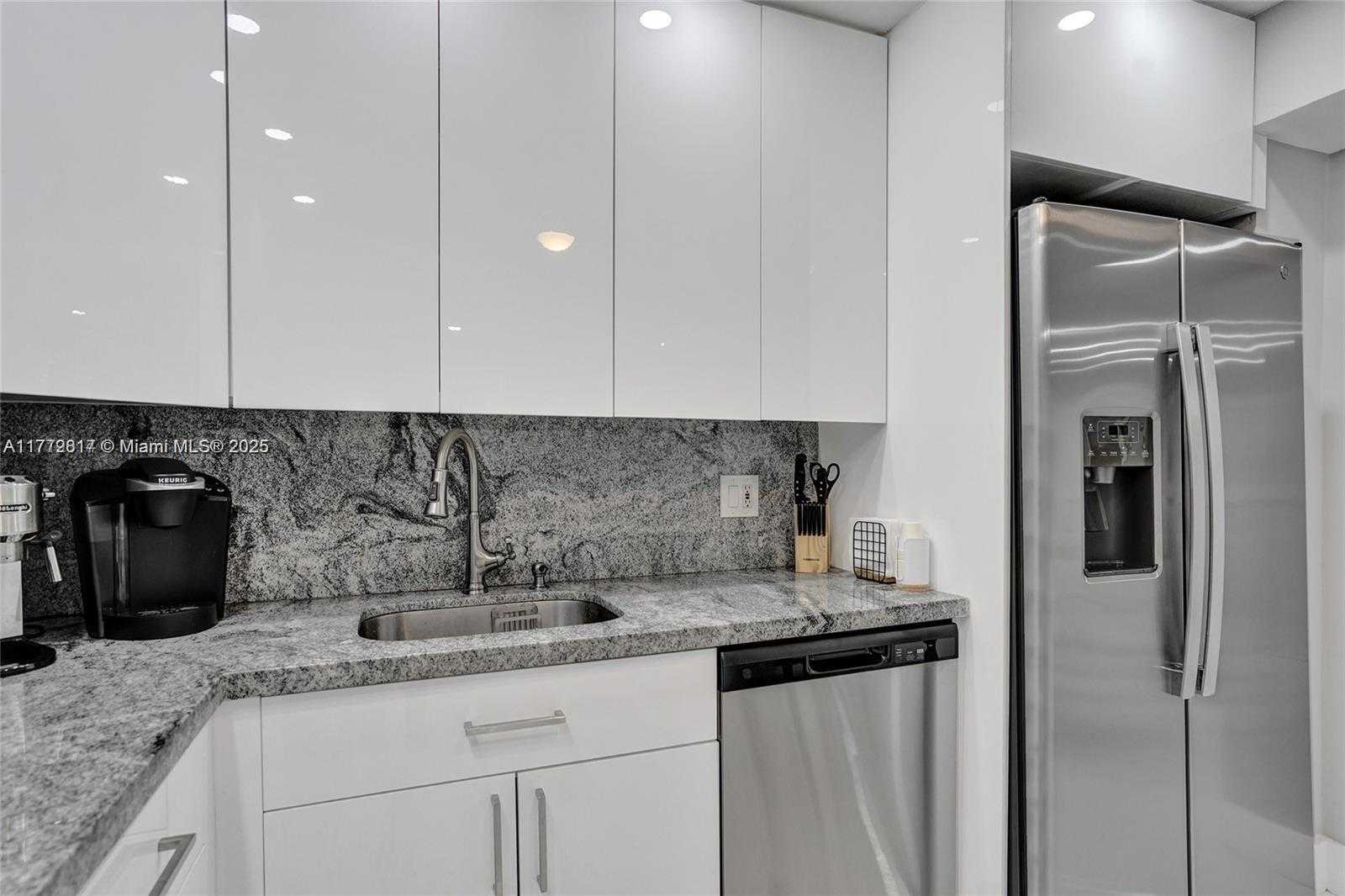Small Image of 2301 SOUTH OCEAN DR #1007, Hollywood Number 16