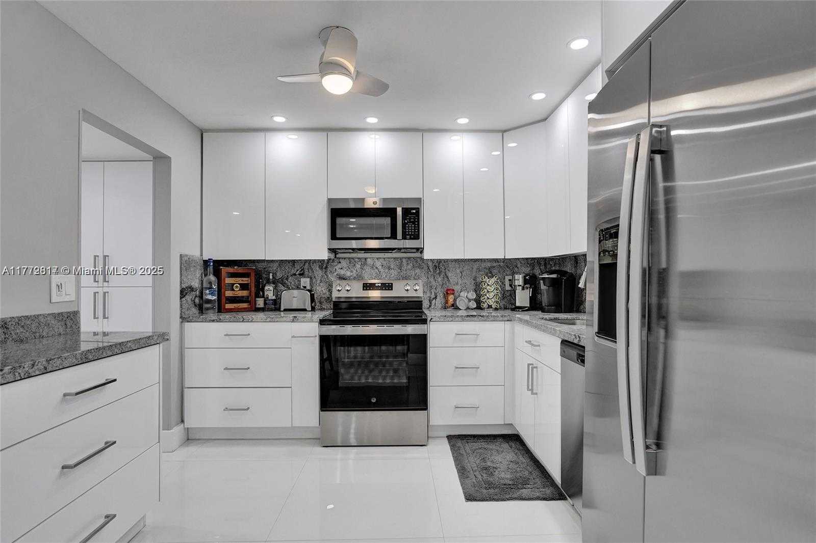 Small Image of 2301 SOUTH OCEAN DR #1007, Hollywood Number 20