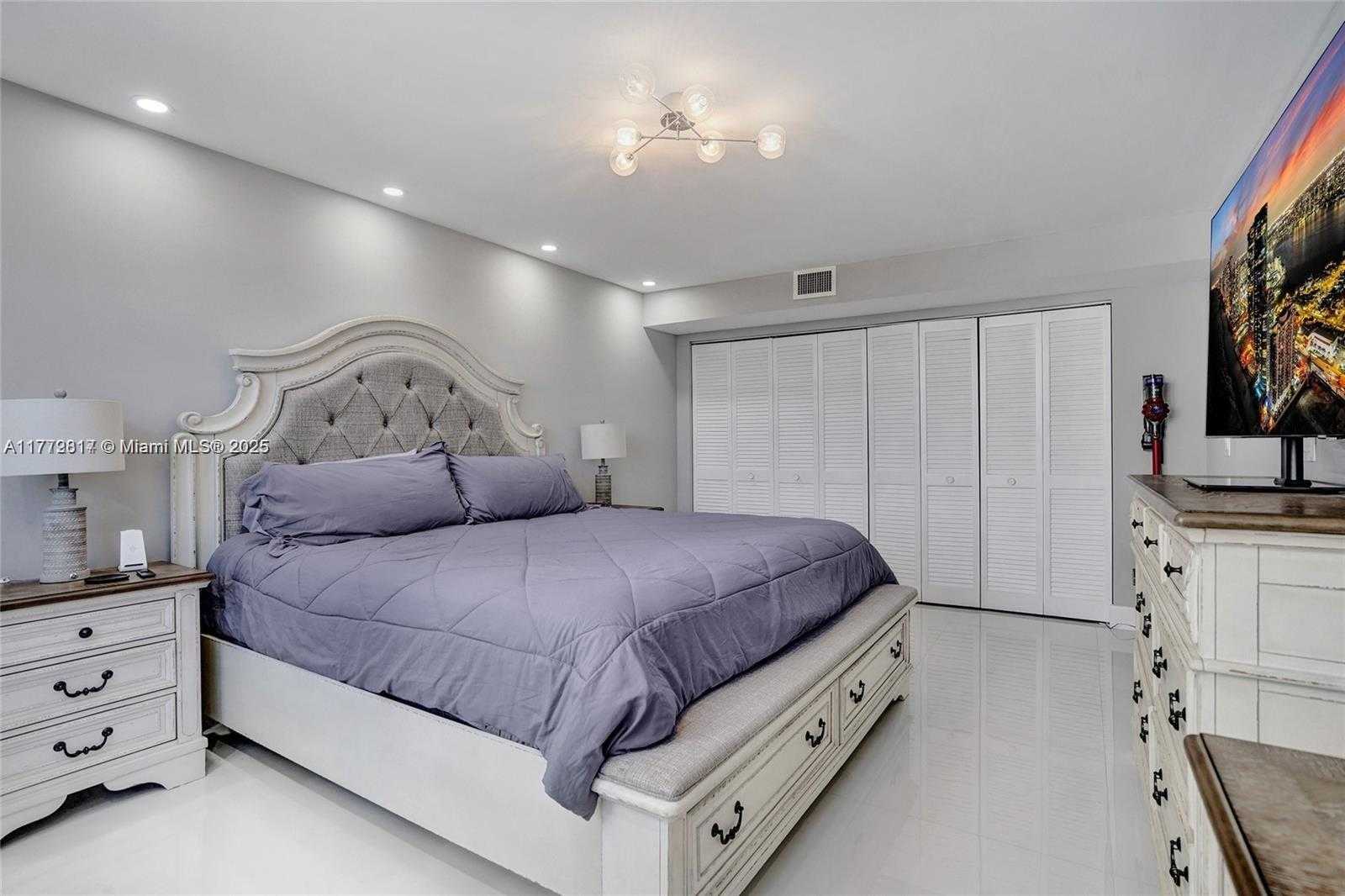 Small Image of 2301 SOUTH OCEAN DR #1007, Hollywood Number 25
