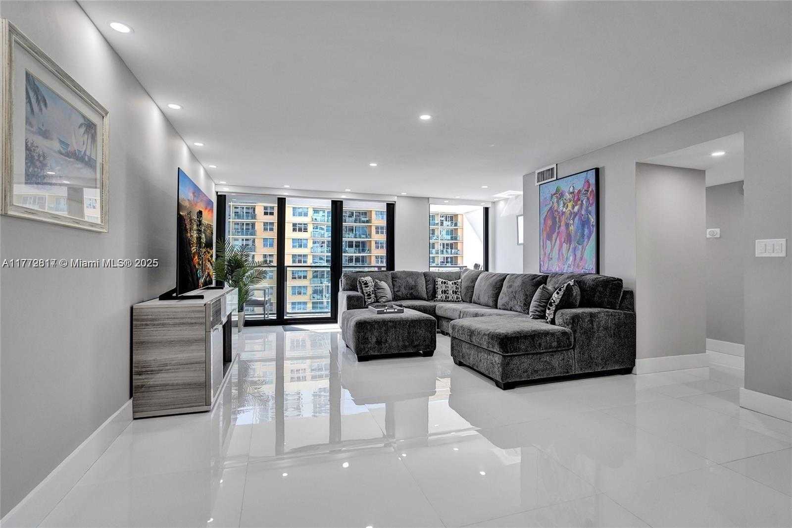 Small Image of 2301 SOUTH OCEAN DR #1007, Hollywood Number 3
