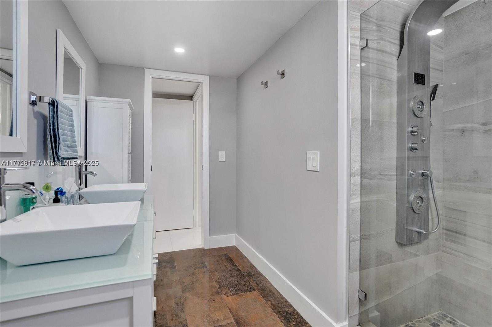 Small Image of 2301 SOUTH OCEAN DR #1007, Hollywood Number 30