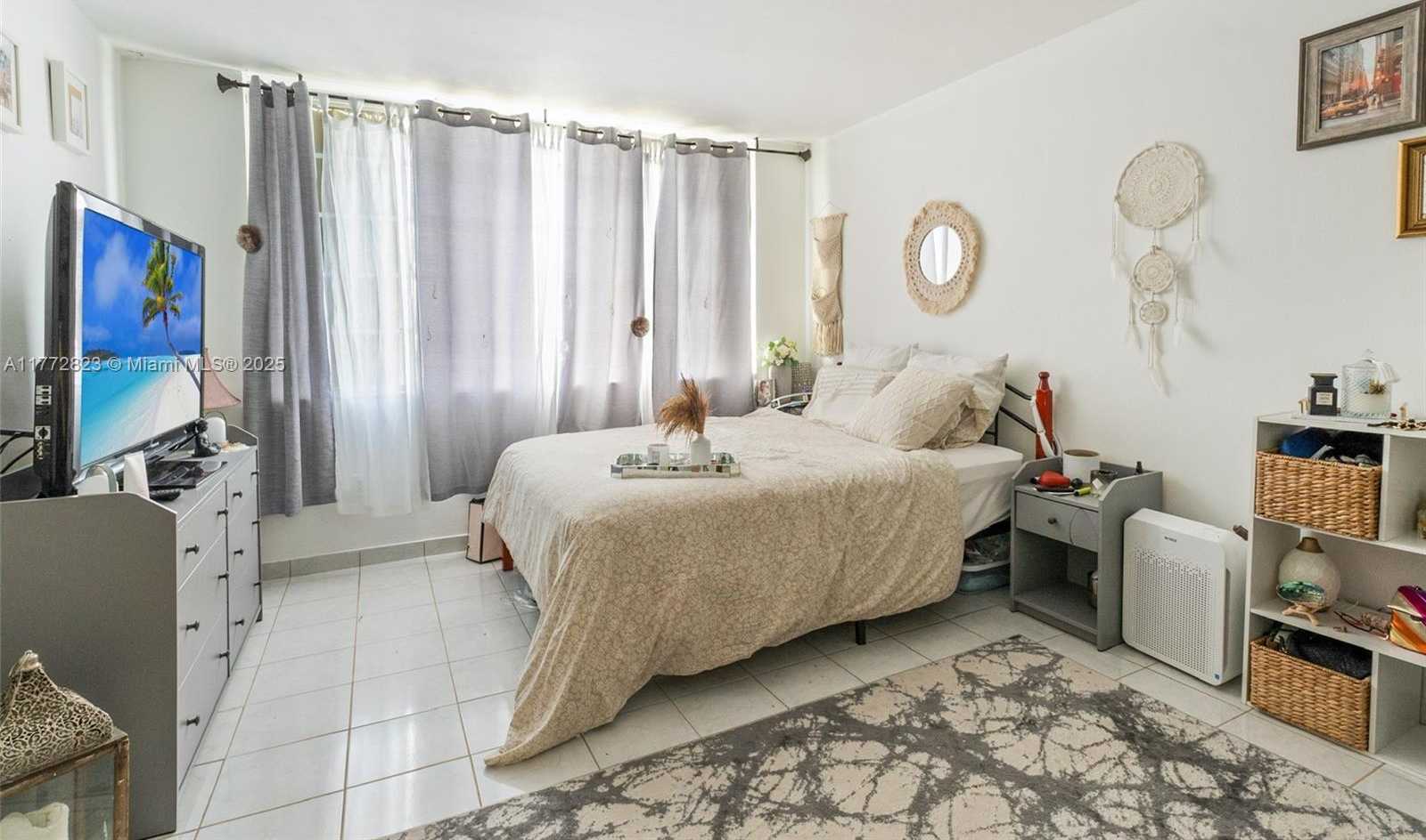 Small Image of 1865 79TH ST CSWY #15N, North Bay Village Number 7