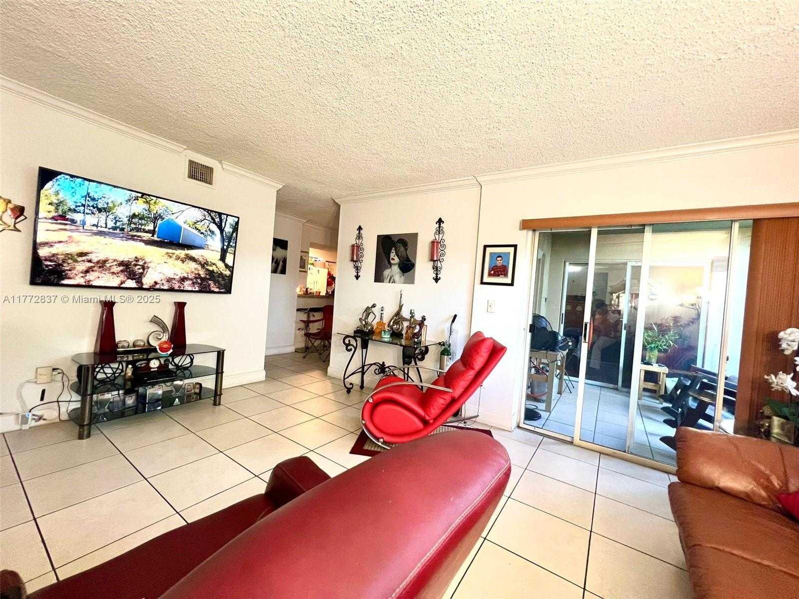 Small Image of 18810 NORTH WEST 57TH AVE #102, Hialeah Number 3