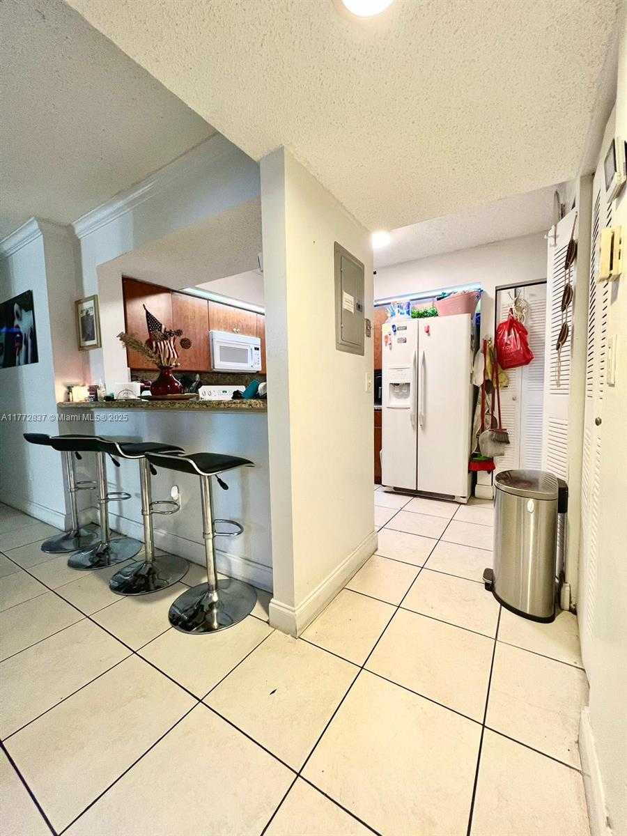 Small Image of 18810 NORTH WEST 57TH AVE #102, Hialeah Number 7