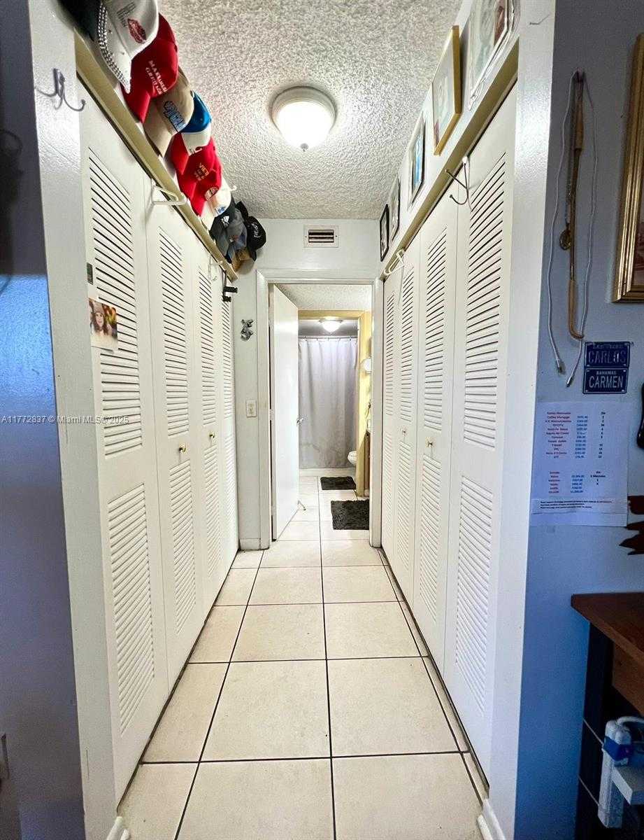 Small Image of 18810 NORTH WEST 57TH AVE #102, Hialeah Number 8