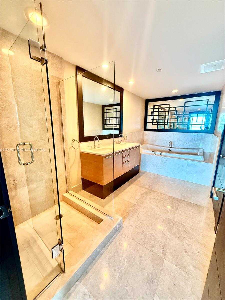 Small Image of 17001 COLLINS AVE #2508, Sunny Isles Beach Number 11