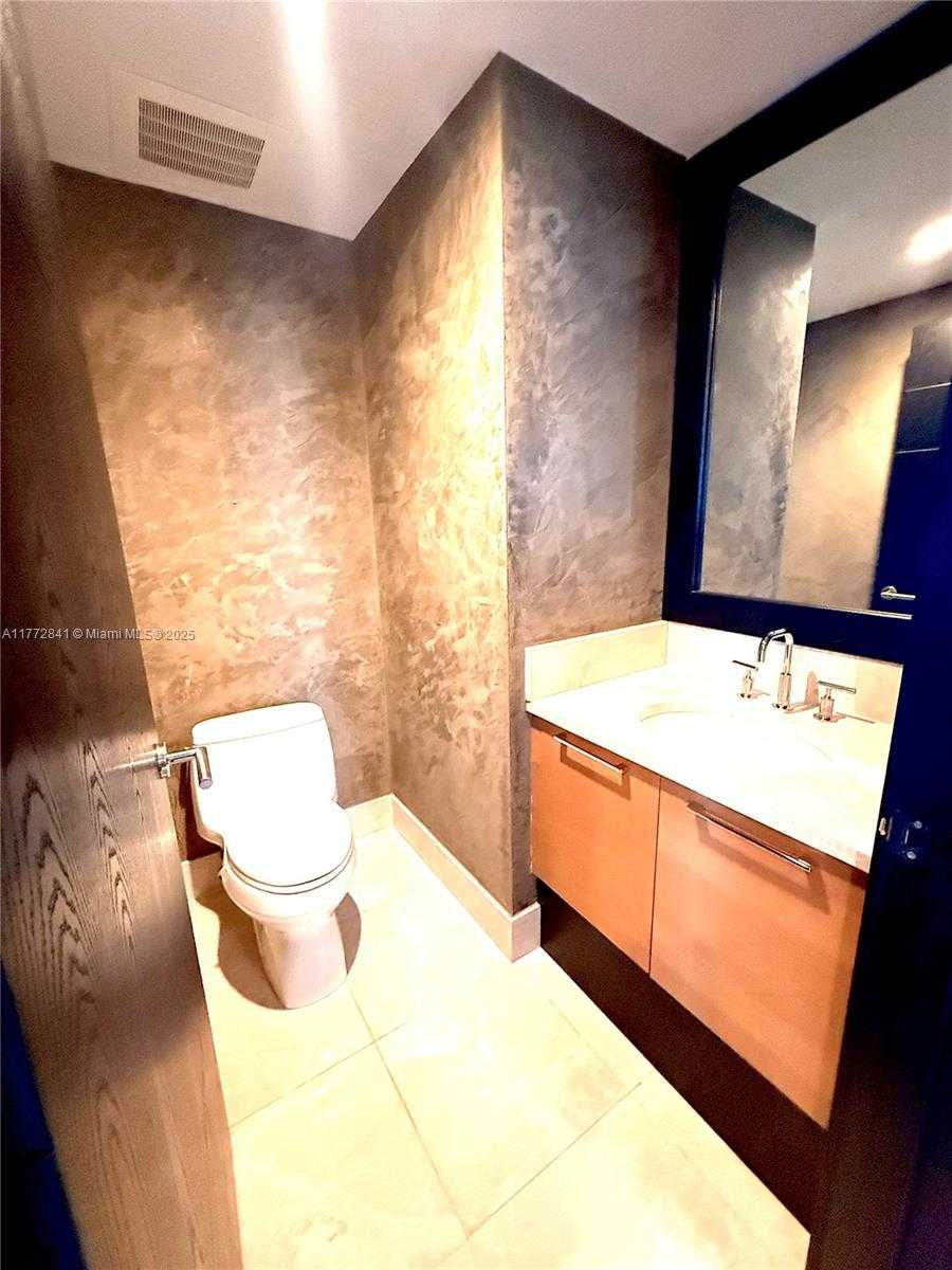 Small Image of 17001 COLLINS AVE #2508, Sunny Isles Beach Number 15
