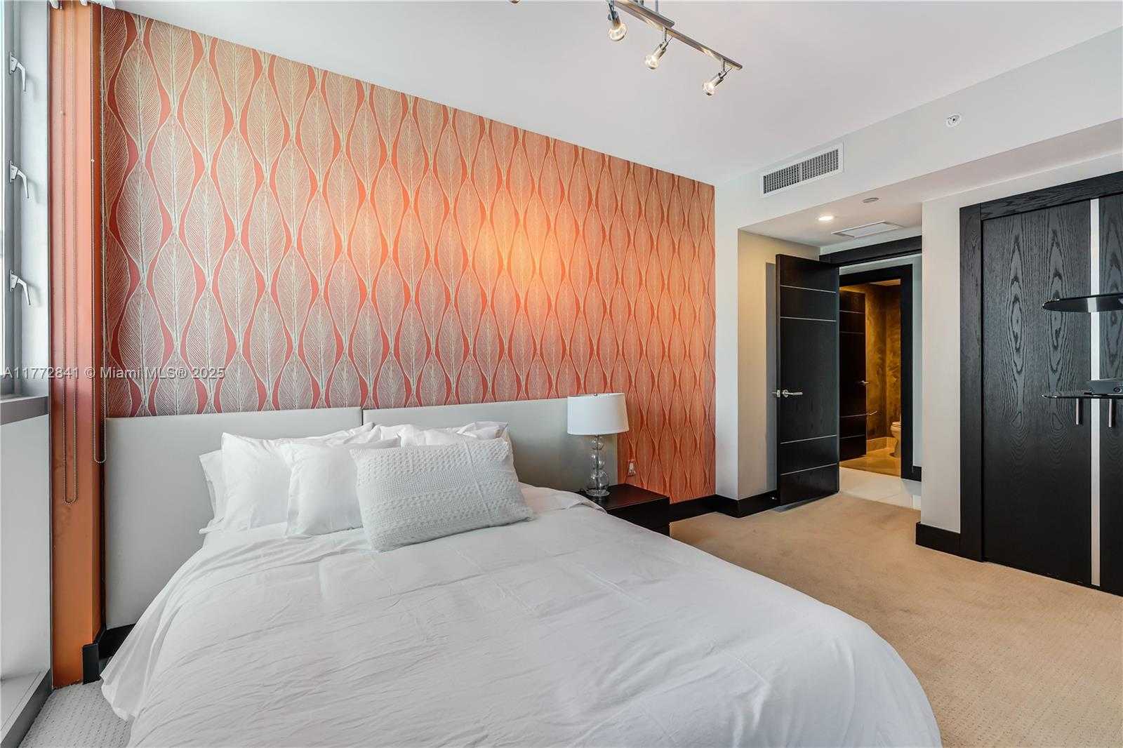 Small Image of 17001 COLLINS AVE #2508, Sunny Isles Beach Number 26