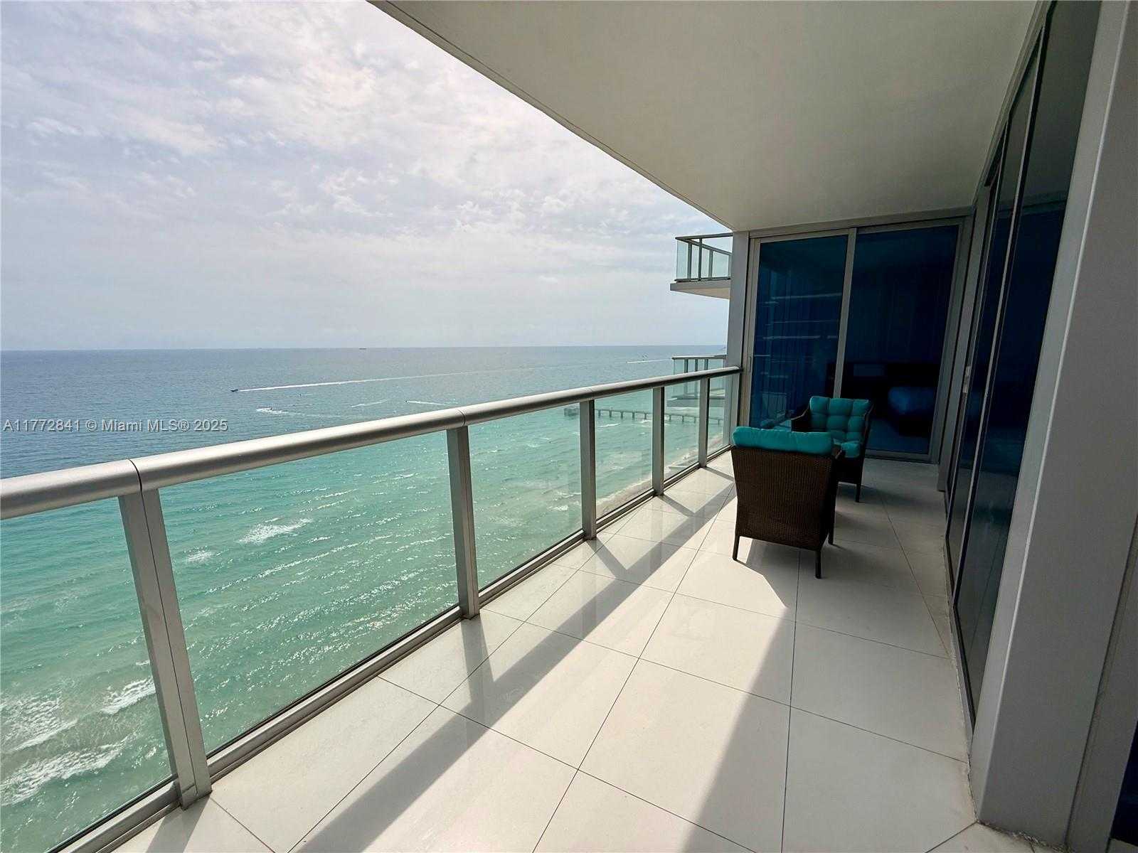 Small Image of 17001 COLLINS AVE #2508, Sunny Isles Beach Number 4