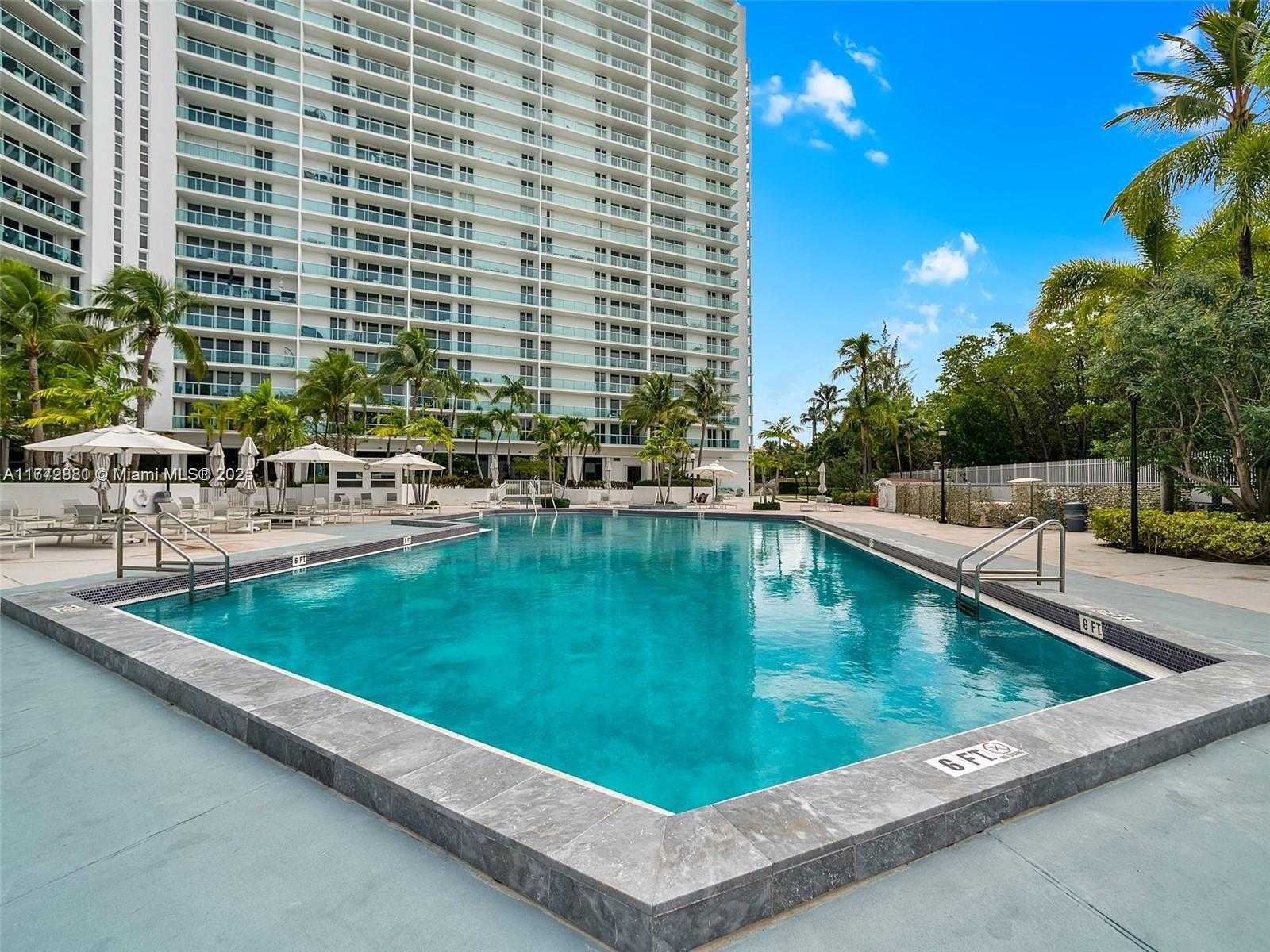 Small Image of 100 BAYVIEW DR #PH01, Sunny Isles Beach Number 29