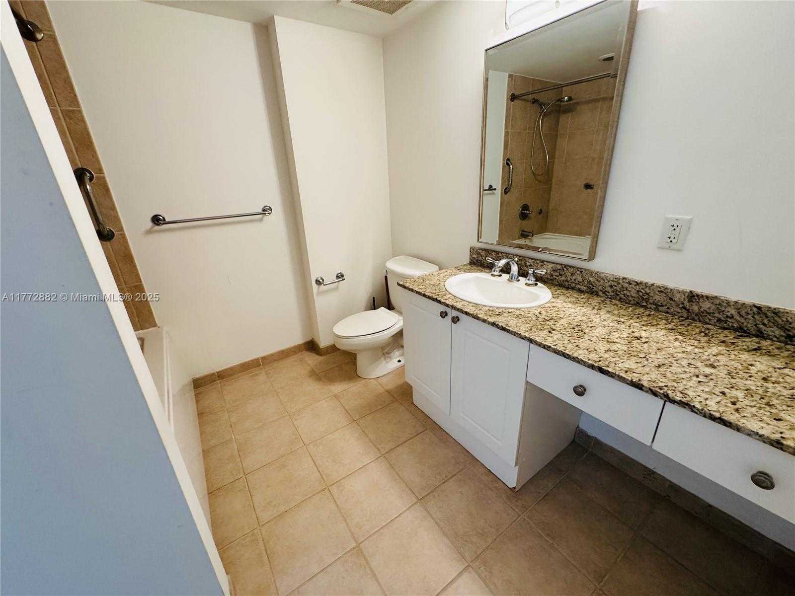 Small Image of 19501 WEST COUNTRY CLUB DR #1006, Aventura Number 26
